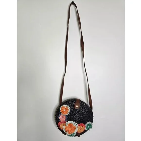 NWT J Crew Round Rattan Floral Crossbody Bag Beautiful Rattan Purse Black L8652 - Picture 2 of 7